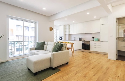 Cacilhas Apartment | Vita Portucale | Almada Sweet Retreat