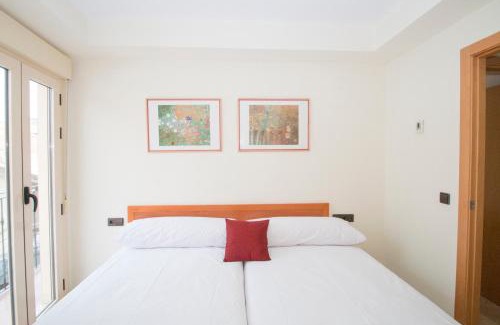 Trinitat Apartment | Viveros Apartments