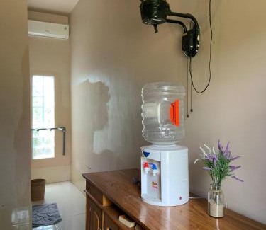 Hu'u House | Vivian's Lakey peak homestay