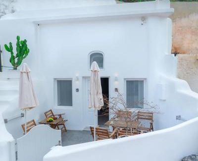 Finikia Apartment | Vivid Caves 1 bedroom Cavehouse