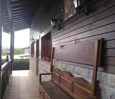Nava House | Viviendas vacacionales La Casona de Tresniñin
