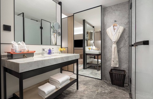 Changsha County Hotel | voco Changsha Airport by IHG