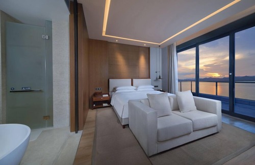Chun'an Hotel | voco Thousand Island Lake by IHG