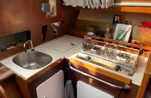 Boulogne-sur-Mer Boat Rental | Voilier Rush Régate Capobar