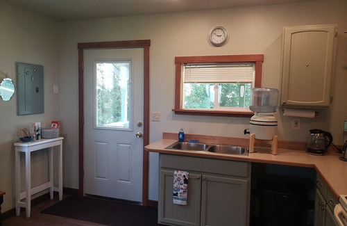 Diamond Ridge Ski Chalet | Volcano Vista: Adventure Chalet w/View, 2br (dry property, check description)