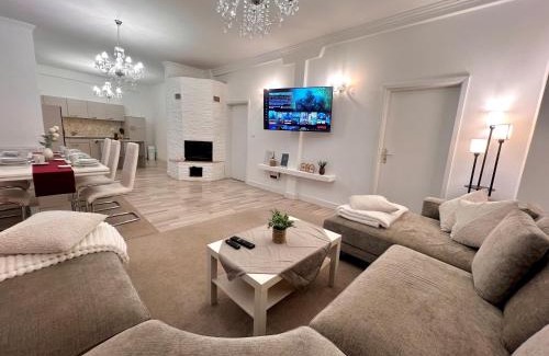 Crimmitschau Apartment | Vollausgestatte Ferienwohnung für 5 Personen