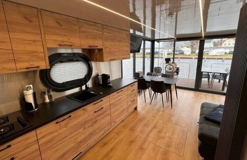 Schmoeckwitz Apartment | Vrbo Property
