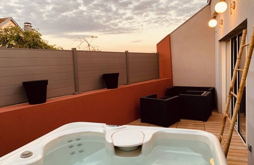 Flacey House | Vrbo Property