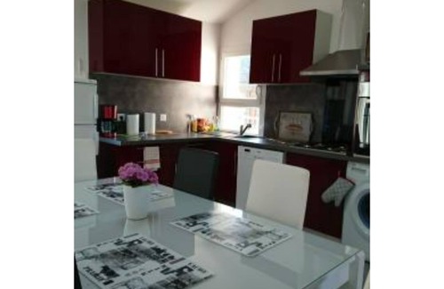 Estaing House | Vrbo Property