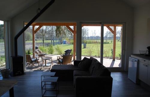 Bovensmilde Ski Chalet | Vrijstaande woning Drenthe bij het bos.