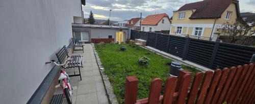 Prague 12 Apartment | Vu's Home