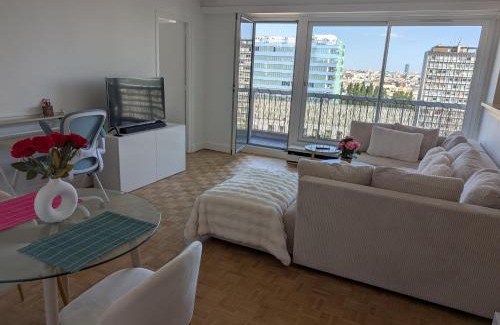Cœur de Ville Apartment | Vue imprenable sur Paris situé à Courbevoie - La Défense