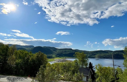 L'Anse-Saint-Jean Ski Chalet | Vue sur le Fjord