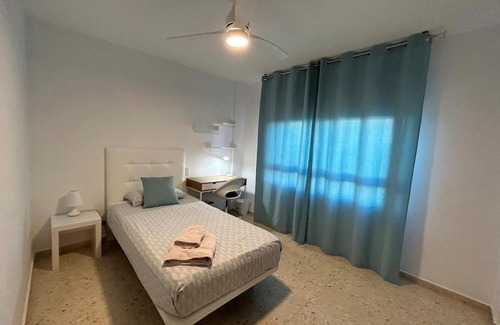 Ciudad Real Apartment | VUT Parque II TORREON 4 dormitorios y 2 baños Parking gratuito cercano