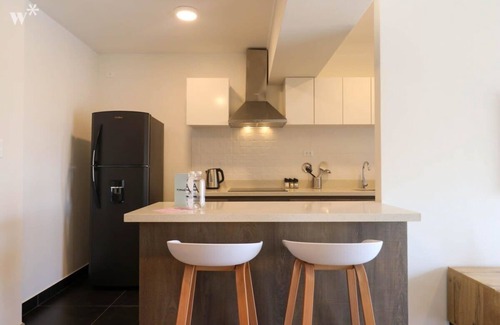 Leuro Apartment | w* | Comfortable 2BR with Balcony in Miraflores