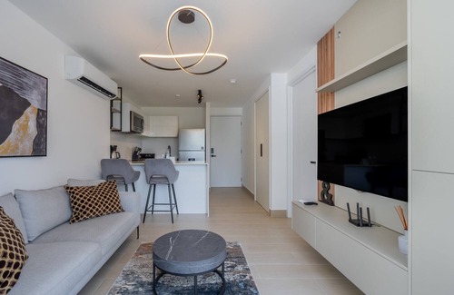 San Francisco Apartment | w* | Refined 1BR w/Balcony in San Francisco