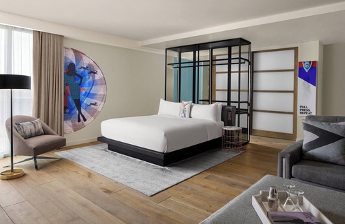 Entertainment District Hotel | W Scottsdale