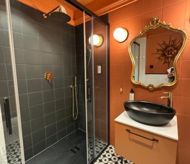 Centrum Apartment | W12 Home Station - Apartment retroPIERROT