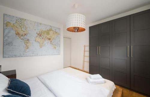 Warsaw Apartment | W411 Marina Mokotów - Lake View Apartment with Balcony, Workspace & Parking, close to Airport & City Center