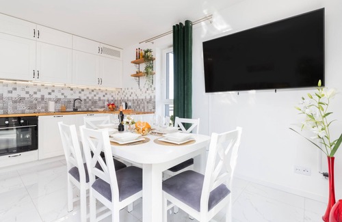 Mlyniska Apartment | Wałowa 25B | Spacious Apartment | Parking