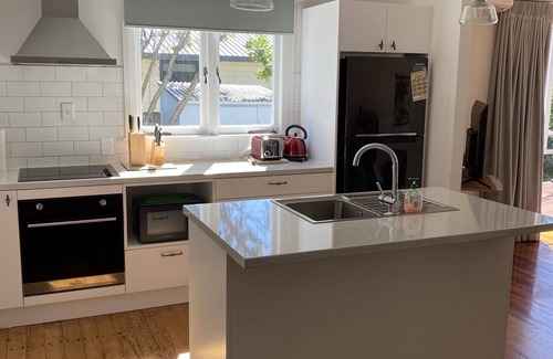 Waihi Beach Cottage | Waihi Beach Bliss