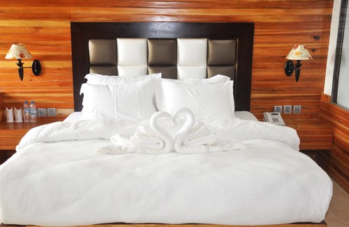 Yupia Hotel | Waii Inetrnational Hotel