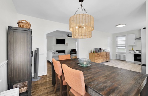 Wolcott House | Wake Up on the Water, Ski by NoonWake Up on the Water, Ski by Noon