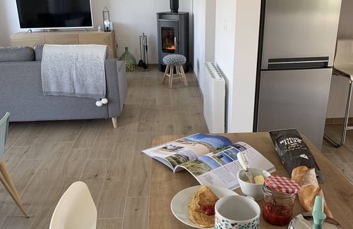 Plouescat House | Wake up sea view, in the heart of Porsguen, 3 bedrooms, fireplace, enclosed garden