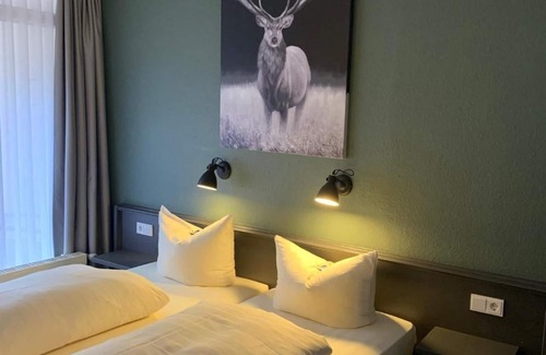 Bad Schwartau Hotel | Waldhotel Riesebusch