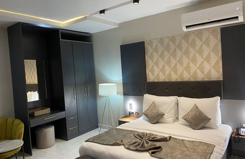 Wuse 2 Hotel | Wali's Suites