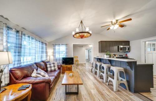 Edinboro House | Walk to Beach and Lake Idyllic Escape in Edinboro!