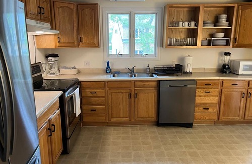 Edgartown House | Walk to downtown Edgartown in quiet neighborhood - Perfect Location!