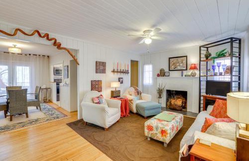 Lynn House | Walk to Downtown Pet-Friendly Cottage in Tyron