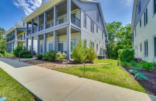 Maryville Apartment | Walk to Historic Maryville True Southern Getaway!