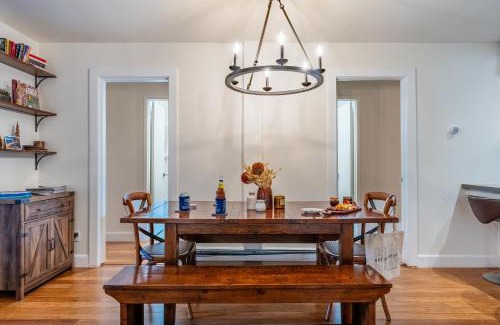 Incline Village House | Walk to Lake DiningShops 5mins to Ski Resort Incline Paradise by AvantStay