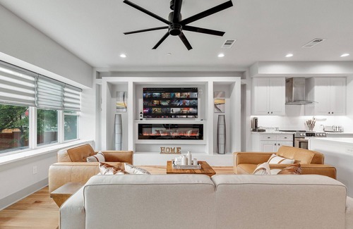 Knox - Henderson House | Walk to Lower Greenville+Lakewood! Central Getaway
