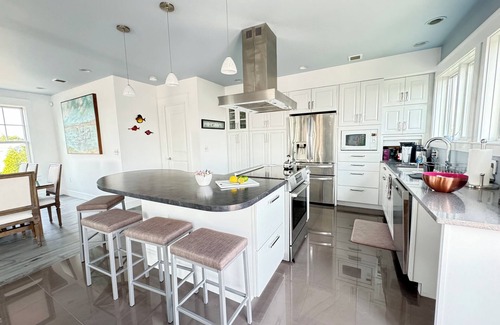 Katama House | Walk to South Beach! Best deal on Martha's Vineyard
