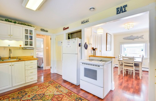 Clayton House | Walk to St Lawrence River: Clayton Apt w/Porch!