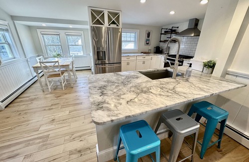 Manchester-by-the-Sea House | Walk to town/beach/pickleball courts; cozy & clean
