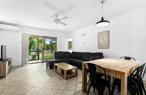 Pialba Apartment | Walk To The Beach in Pialba