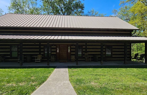 Bronston Cabin | Walk to the water log cabin, access to dock, hot tub, fire pit, grill, spacious