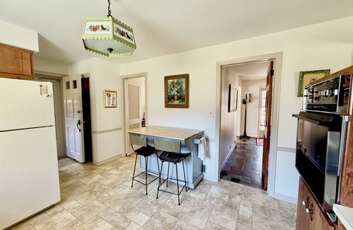 Dark Hollow Woods House | Walk to US OPEN! 4 bedroom house in Oakmont blocks from Oakmont Country Club