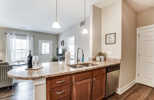 Westerville Apartment | Walkable Pet-Friendly 2BR/2BA On 1st Floor!