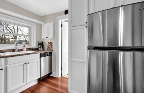 Weinland Park House | Walkable Short North Retreat | King Bed + CrossFit