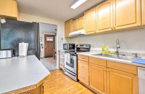 Sitka House | Walkable Sitka Getaway with Community Perks!
