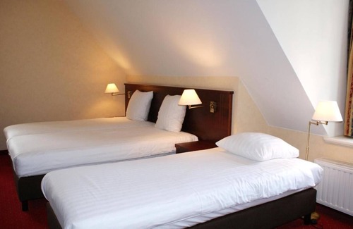 Sluis Hotel | Walkable Sluis Stay – 3 Boutique Units in a Town Full of Charm & Culture