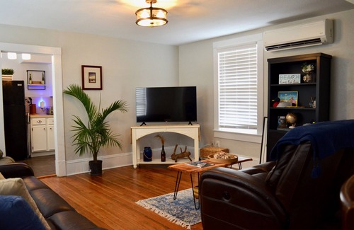 DeLand House | Walkable to Downtown DeLand & Stetson University - Beach 30-45 Minute Drive