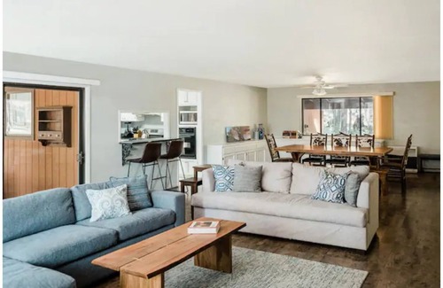 Portola House | Walker Ranch: Lost Sierra Mountain Escape