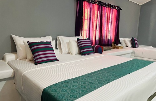 Tissamaharama Resort | Walking distance to Beach