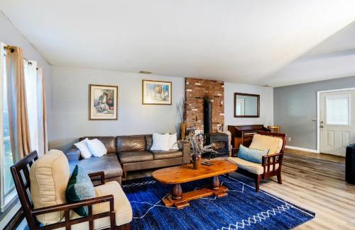 Wallkill House | Wallkill 4BR Retreat Large Yard Pet Friendly